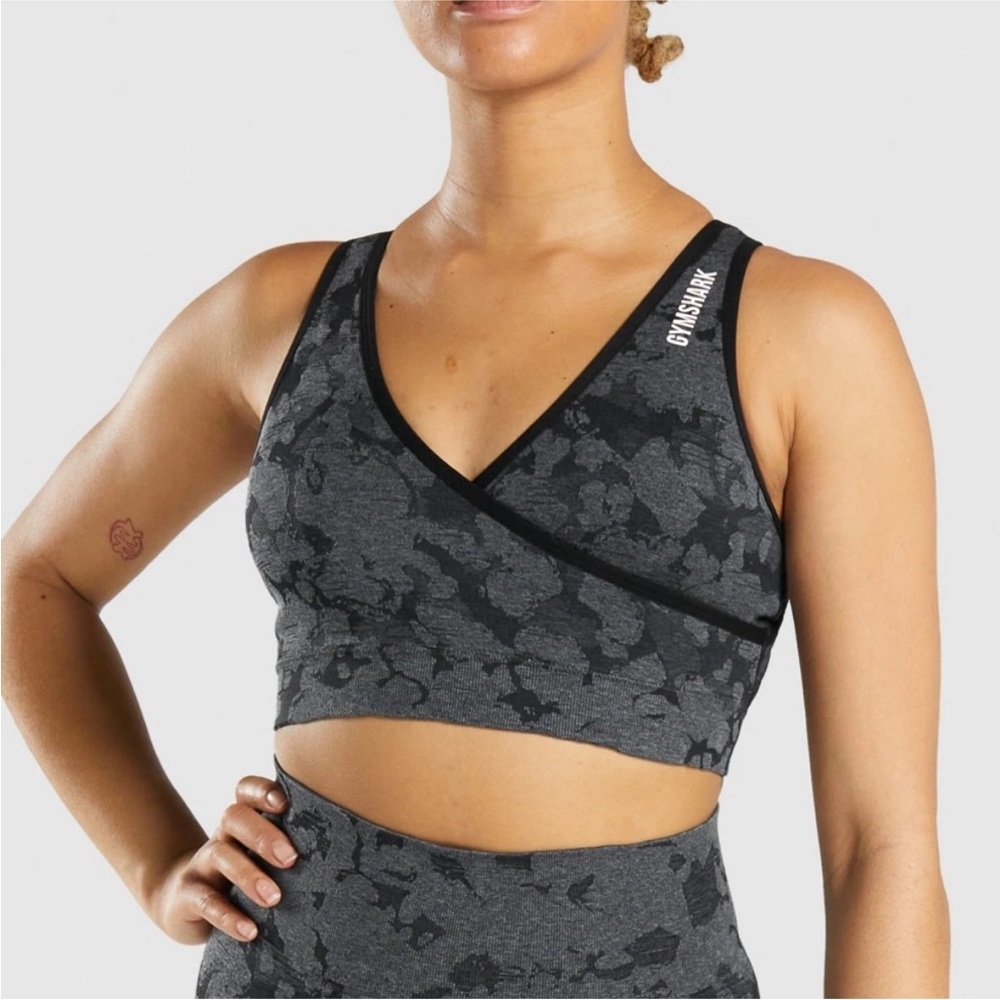 GYMSHARK Adapt Animal Seamless Sports Bra